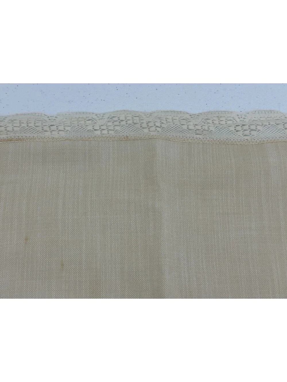 Vintage Embroidered Table Runner Topper Dresser Scarf Floral Lace Trim 18